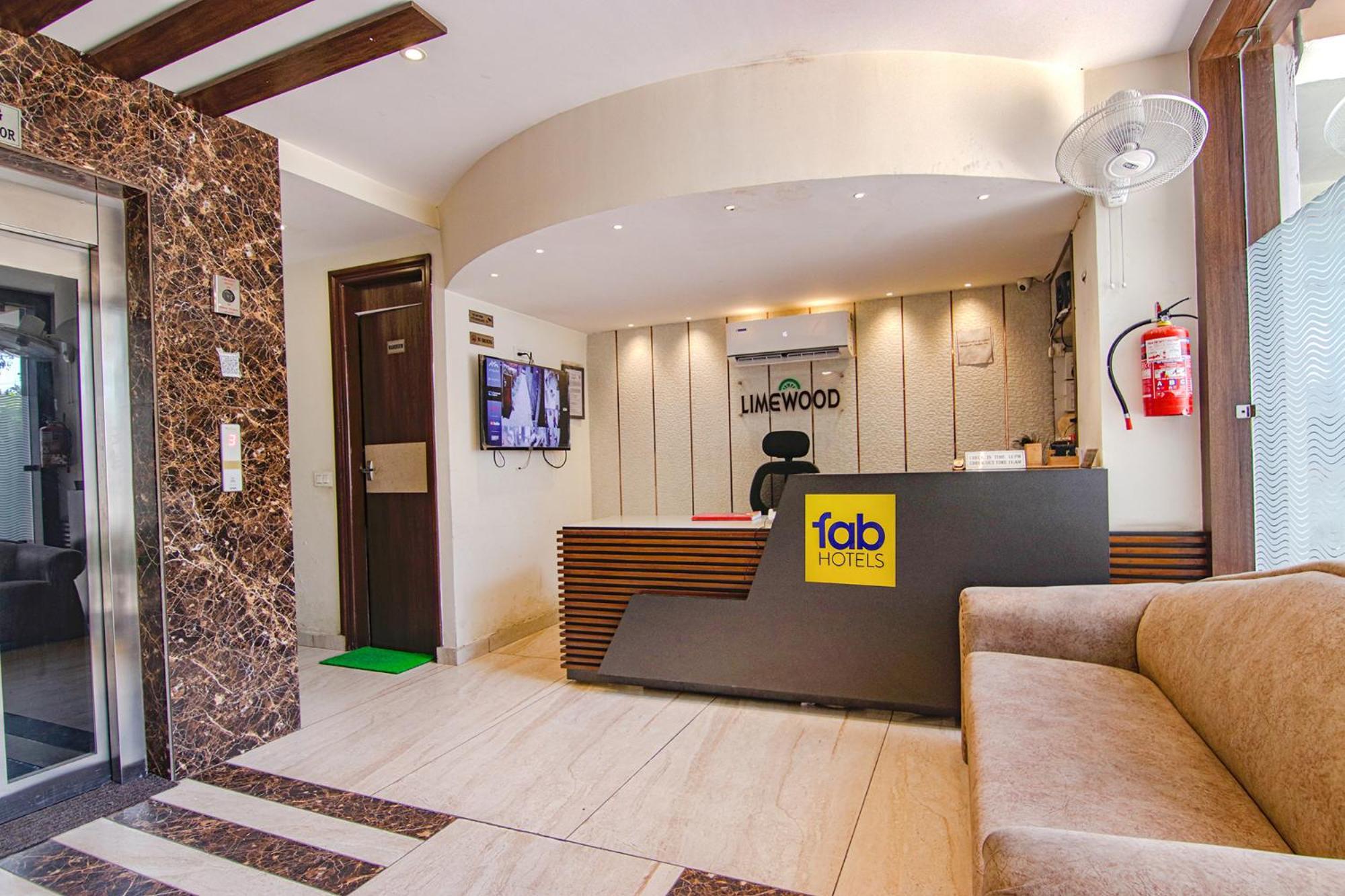 Fabhotel Lime Wood Mohali Exterior photo